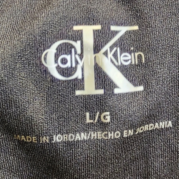 Calvin klein women's comfortable Athletic Short size L - Picture 10 of 11
